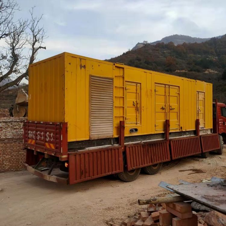 新和200kW 发电机组在带电阻性负载时，输出功率会受到哪些因素的影响？